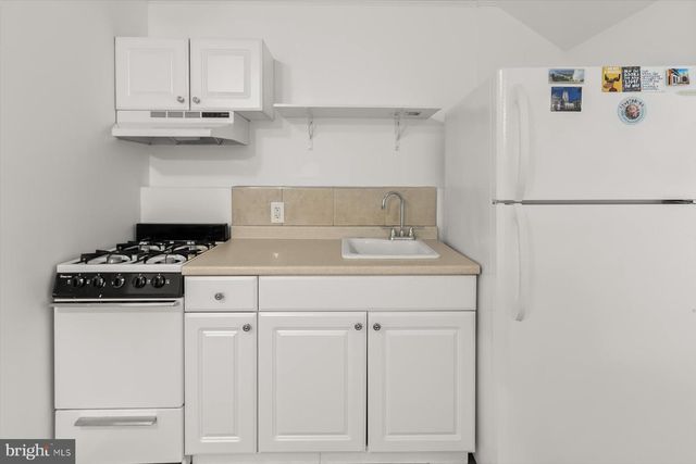 3650 ALTON PL NW, Washington, DC 20008