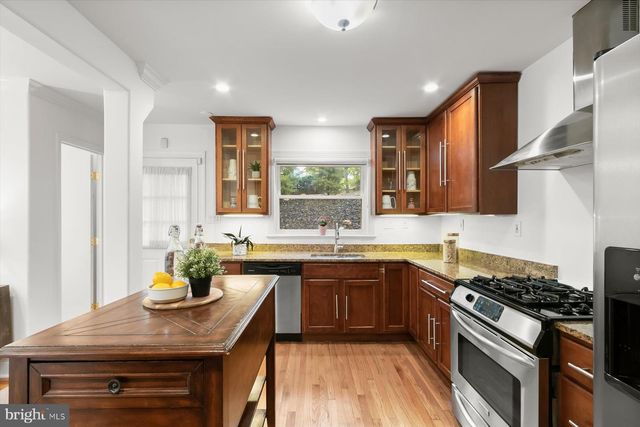 3650 ALTON PL NW, Washington, DC 20008