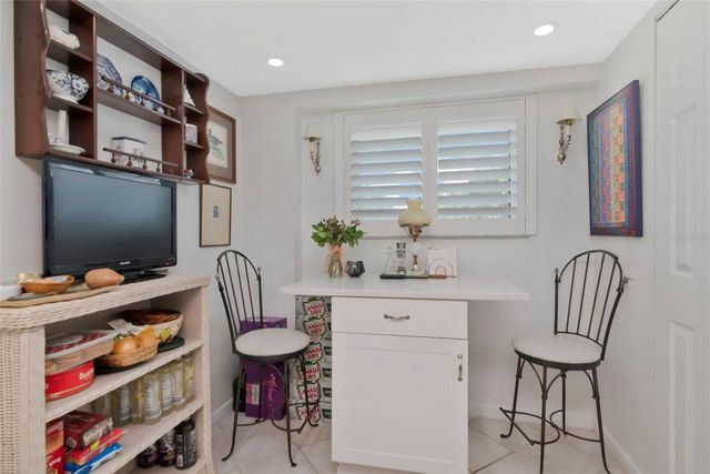 9450 HARBOR GREENS WAY 308, Seminole, FL 33776