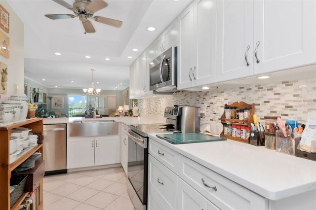 9450 HARBOR GREENS WAY 308, Seminole, FL 33776