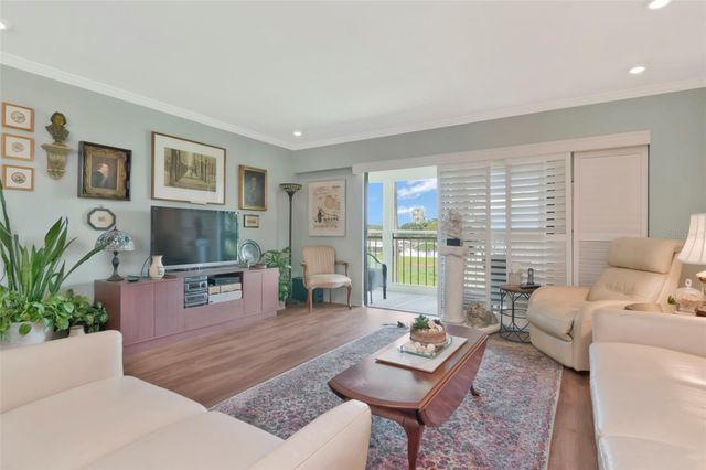 9450 HARBOR GREENS WAY 308, Seminole, FL 33776