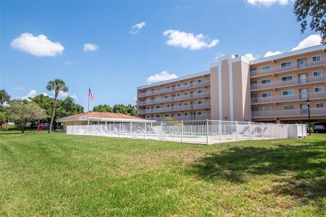 9450 HARBOR GREENS WAY 308, Seminole, FL 33776