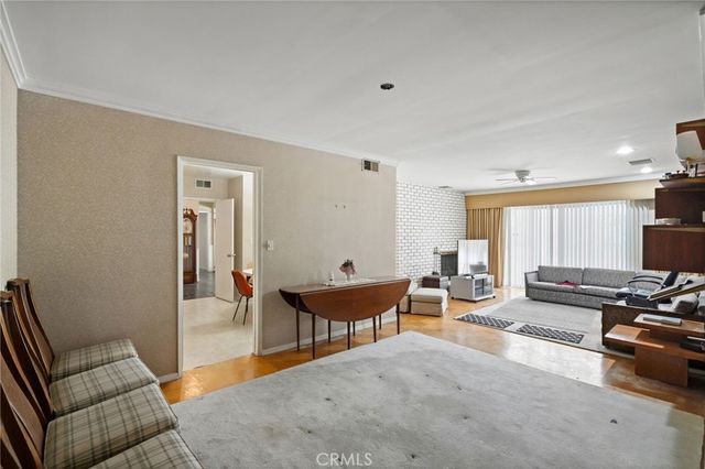 4300 Vanalden Avenue, Tarzana, CA 91356