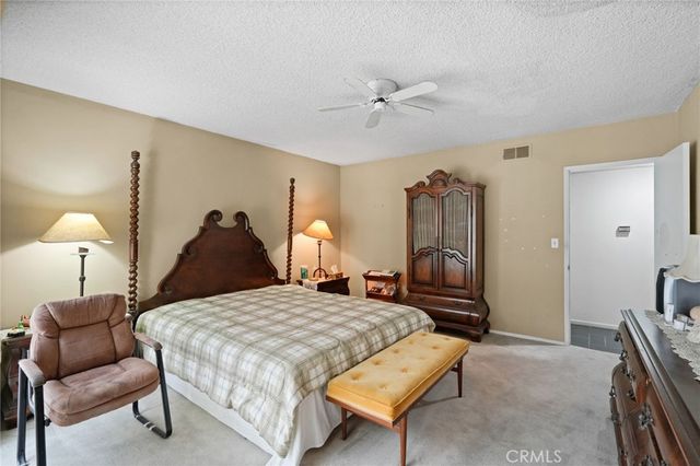 4300 Vanalden Avenue, Tarzana, CA 91356