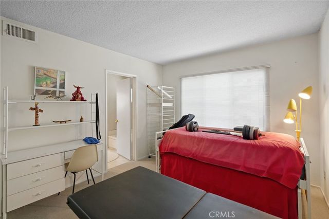 4300 Vanalden Avenue, Tarzana, CA 91356
