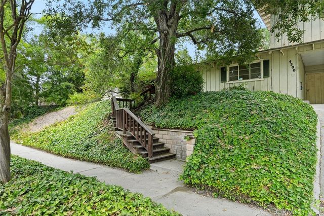 4300 Vanalden Avenue, Tarzana, CA 91356
