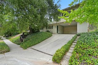 4300 Vanalden Avenue, Tarzana, CA 91356