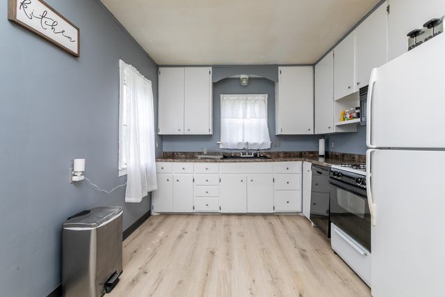 1321 N OLIVE ST, Mexico, MO 65265