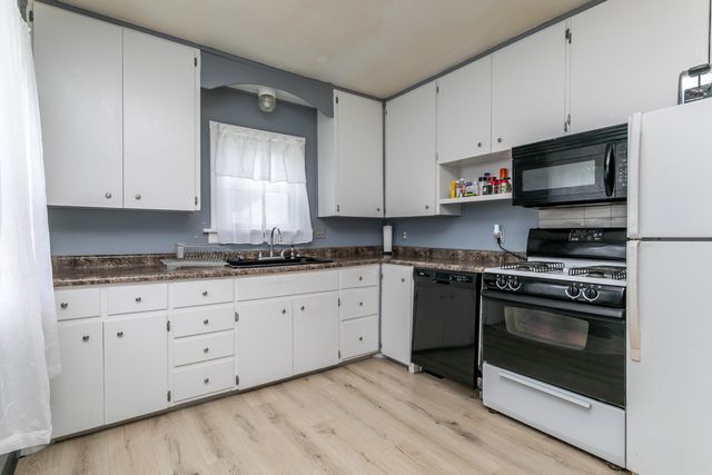 1321 N OLIVE ST, Mexico, MO 65265