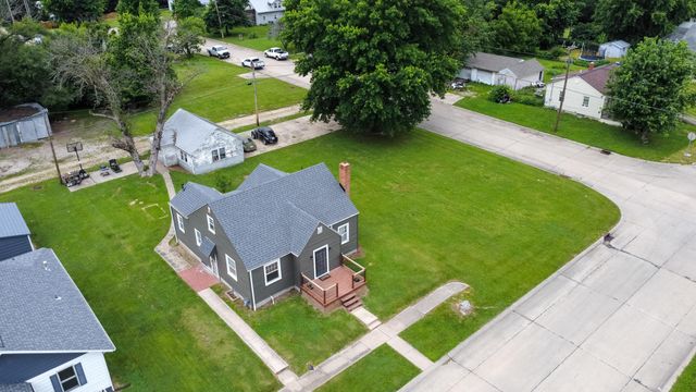 1321 N OLIVE ST, Mexico, MO 65265