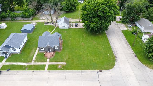 1321 N OLIVE ST, Mexico, MO 65265