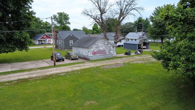1321 N OLIVE ST, Mexico, MO 65265