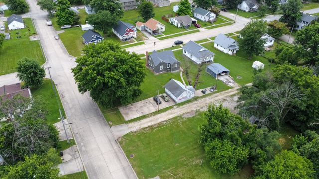 1321 N OLIVE ST, Mexico, MO 65265