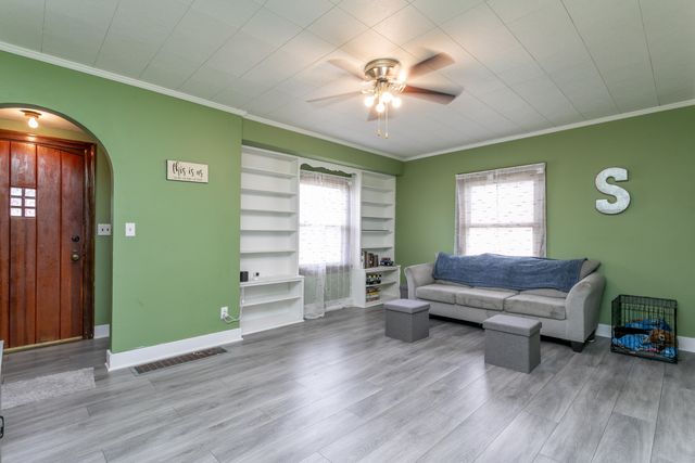 1321 N OLIVE ST, Mexico, MO 65265