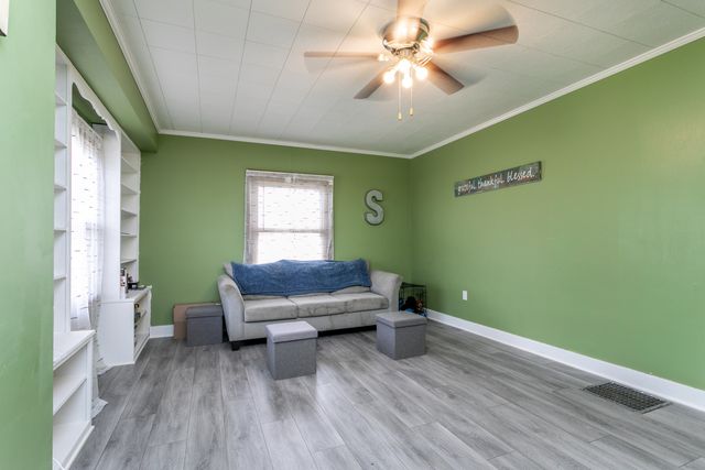 1321 N OLIVE ST, Mexico, MO 65265