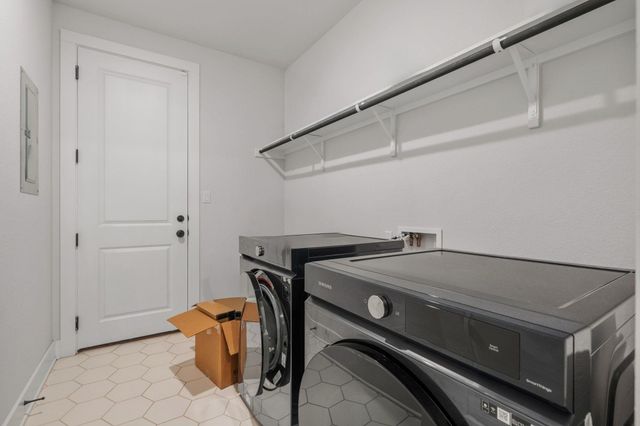 957 Arrowhead Ranch BLVD, Dripping Springs, TX 78620