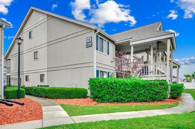 1860 Auburn Ln Apt 19D, Surfside Beach, SC 29575