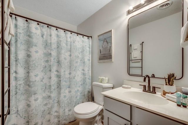 1860 Auburn Ln Apt 19D, Surfside Beach, SC 29575