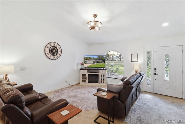 4825 E Connell Lake Drive, Inverness, FL 34453