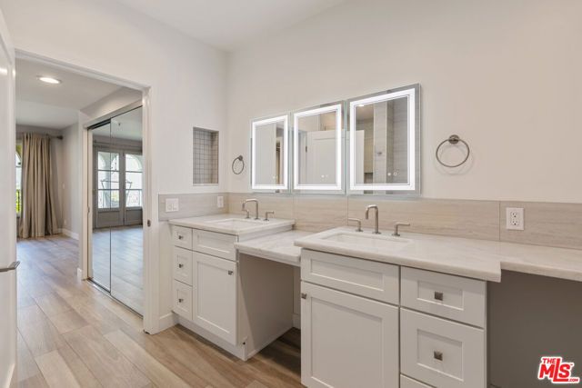 9249 Burton Way 404, Beverly Hills, CA 90210