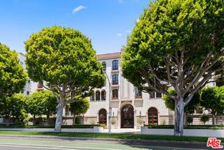 9249 Burton Way 404, Beverly Hills, CA 90210
