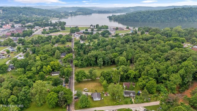 533 Greenwood St s, Kingston, TN 37763