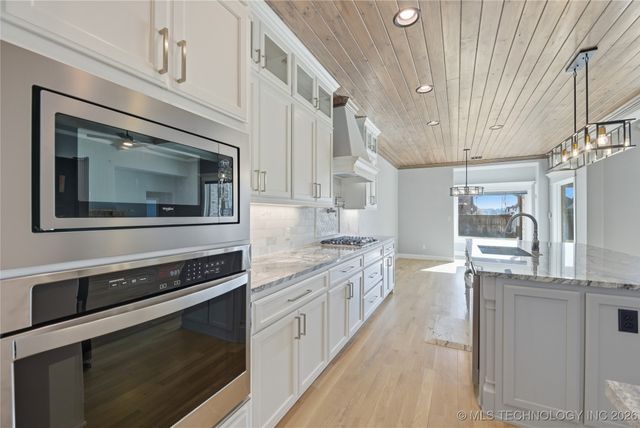 6418 E 127th Street S, Bixby, OK 74008