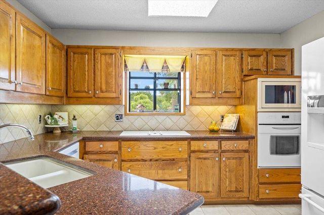 118 Longhorn, Horseshoe Bay, TX 78657