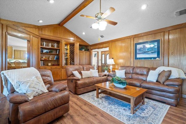 118 Longhorn, Horseshoe Bay, TX 78657