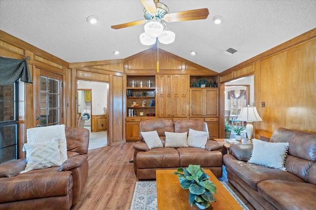 118 Longhorn, Horseshoe Bay, TX 78657
