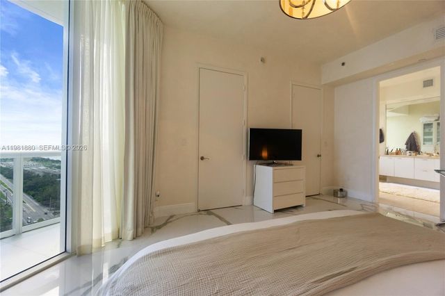15811 Collins Avenue 2606, Sunny Isles Beach, FL 33160