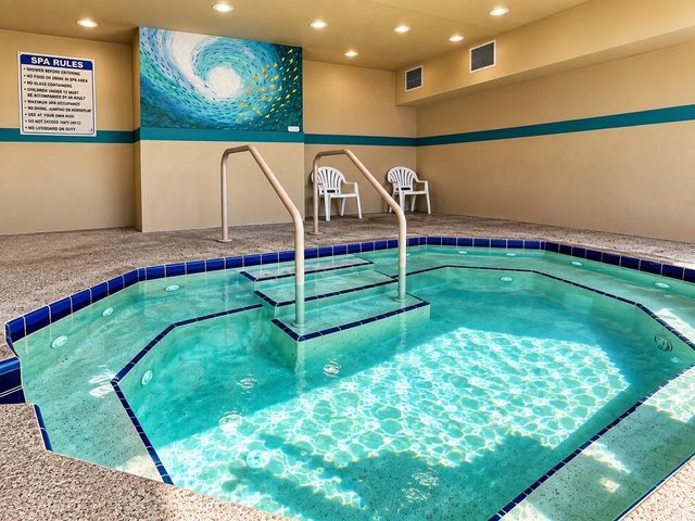6905 W BAYOU LANE, Bradenton, FL 34207