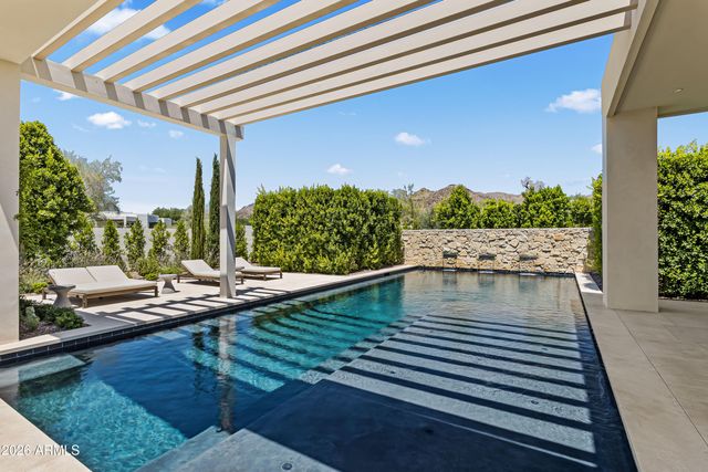 4510 E MADEROS DEL CUENTA Drive, Paradise Valley, AZ 85253