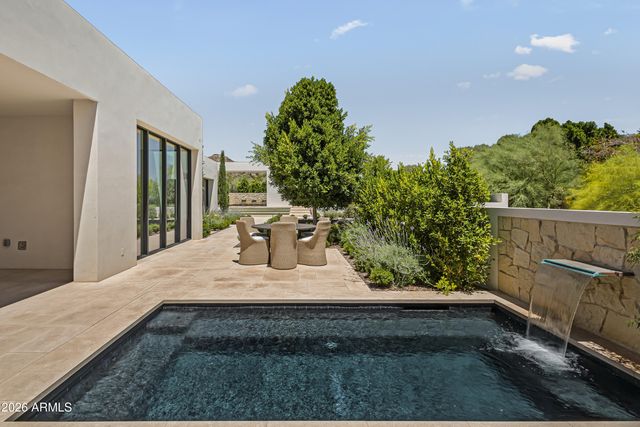 4510 E MADEROS DEL CUENTA Drive, Paradise Valley, AZ 85253