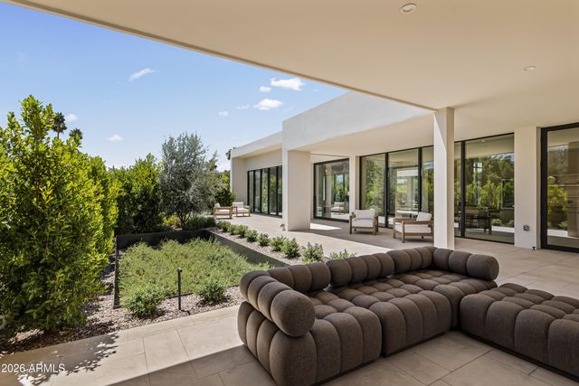 4510 E MADEROS DEL CUENTA Drive, Paradise Valley, AZ 85253