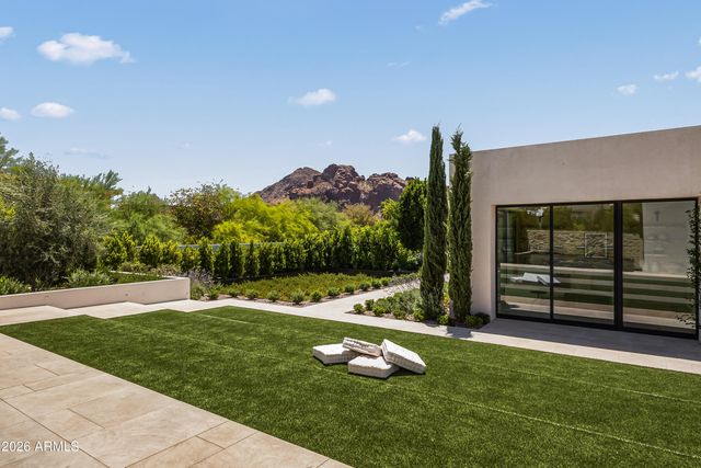 4510 E MADEROS DEL CUENTA Drive, Paradise Valley, AZ 85253