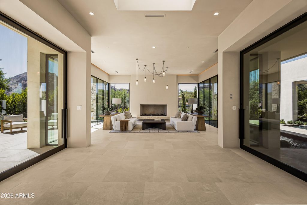 4510 E MADEROS DEL CUENTA Drive, Paradise Valley, AZ 85253