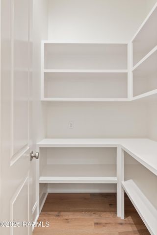 111 Leaning Oak Drive, Lafayette, LA 70508