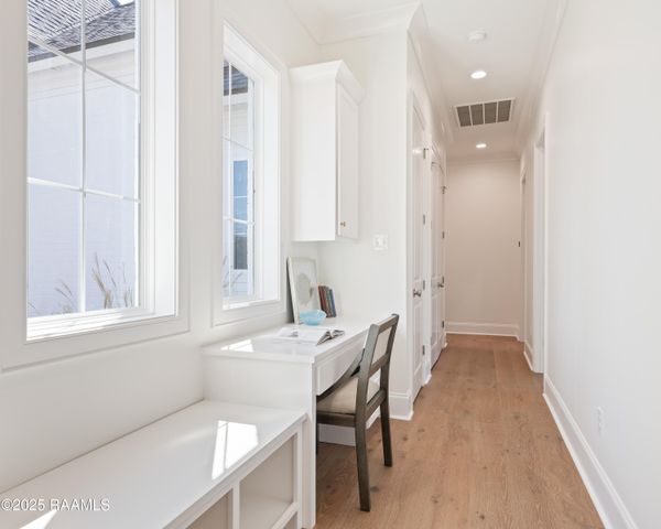 111 Leaning Oak Drive, Lafayette, LA 70508