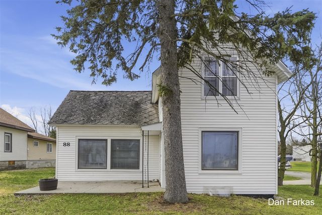 88 W Muskegon Street, Cedar Springs, MI 49319