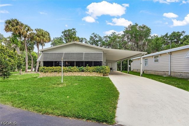 5 Erica ST, Alva, FL 33920