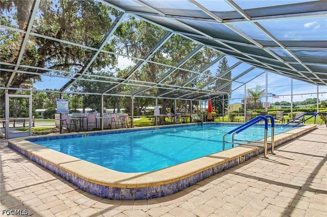 5 Erica ST, Alva, FL 33920