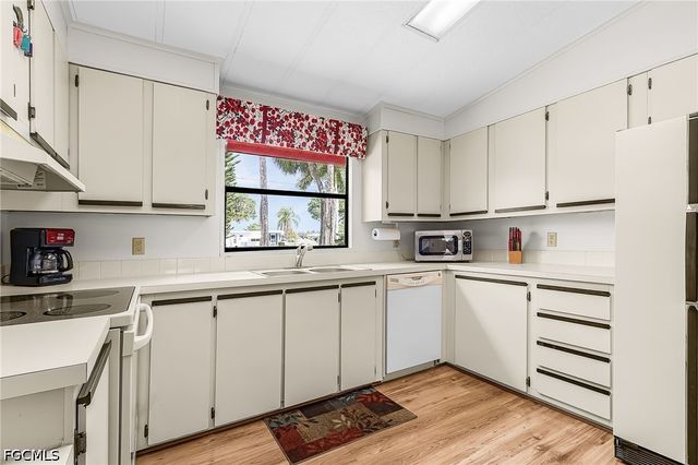5 Erica ST, Alva, FL 33920