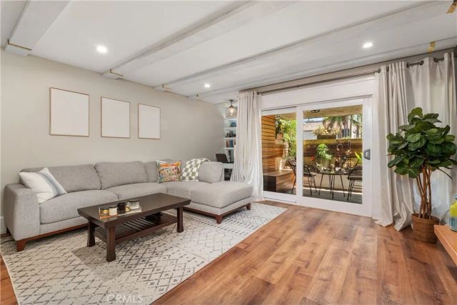 4807 Beck 2, Valley Village, CA 91601