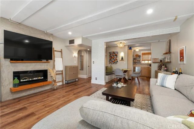 4807 Beck 2, Valley Village, CA 91601