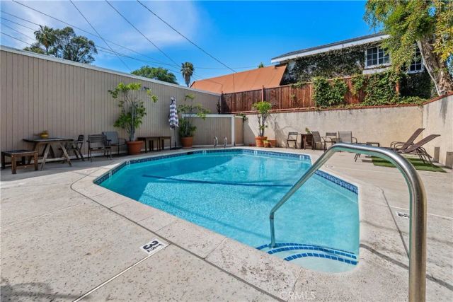 4807 Beck 2, Valley Village, CA 91601