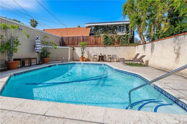 4807 Beck 2, Valley Village, CA 91601