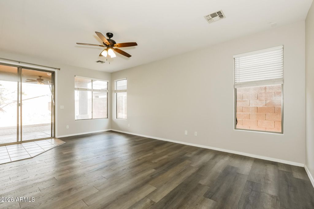 10 E MILL REEF Drive, San Tan Valley, AZ 85143 — photo 3