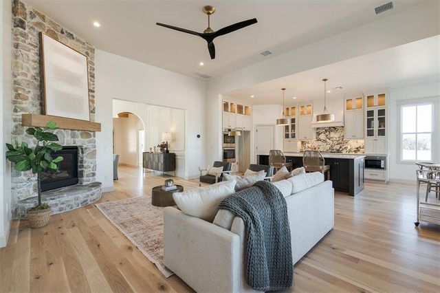 6225 Wild Blue Yonder Way, Edmond, OK 73034
