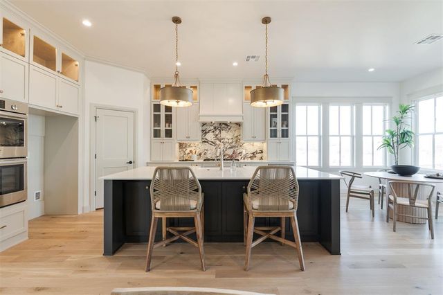 6225 Wild Blue Yonder Way, Edmond, OK 73034